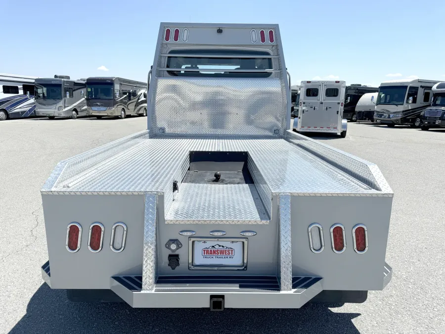 2024 Freightliner M2 106 Summit Hauler | Photo 15 of 22