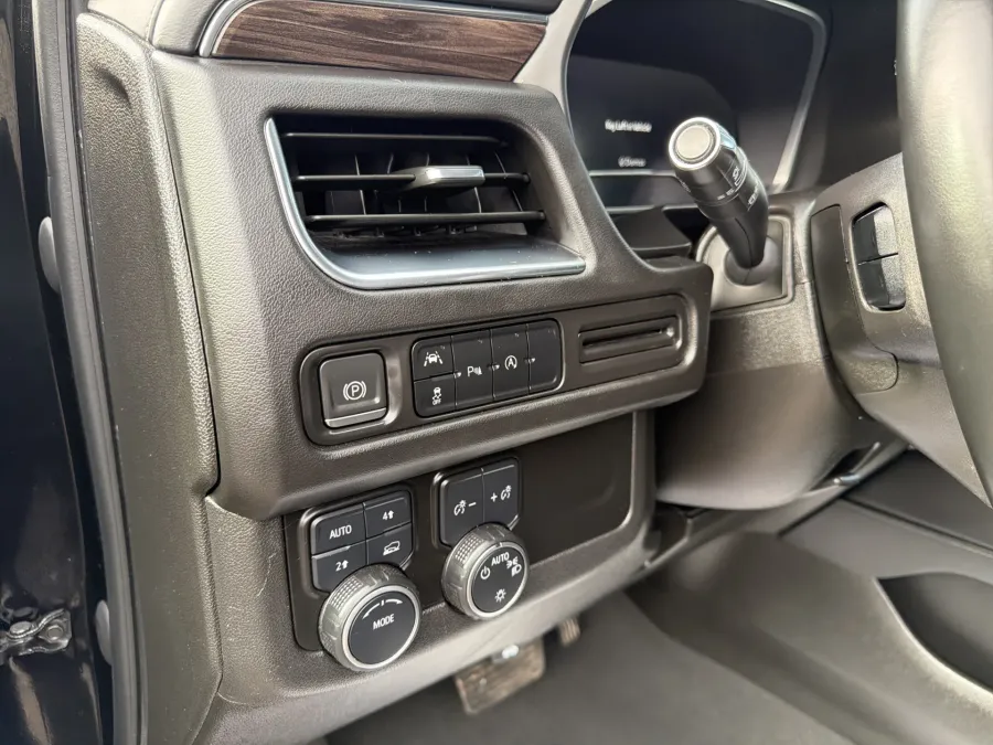 2023 Chevrolet Tahoe LT | Photo 15 of 22