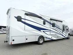 2026 Renegade Valencia 39RB | Thumbnail Photo 13 of 23