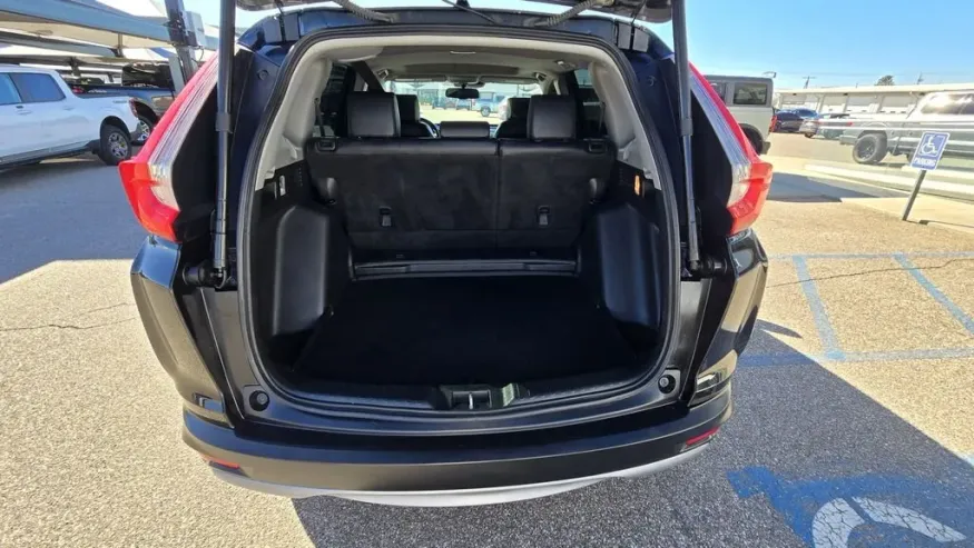 2017 Honda CR-V | Photo 8 of 28