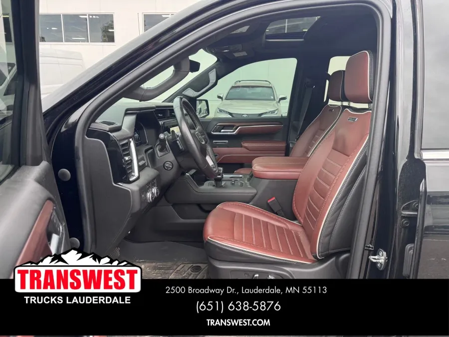 2023 GMC Sierra 1500 Denali Ultimate | Photo 9 of 18