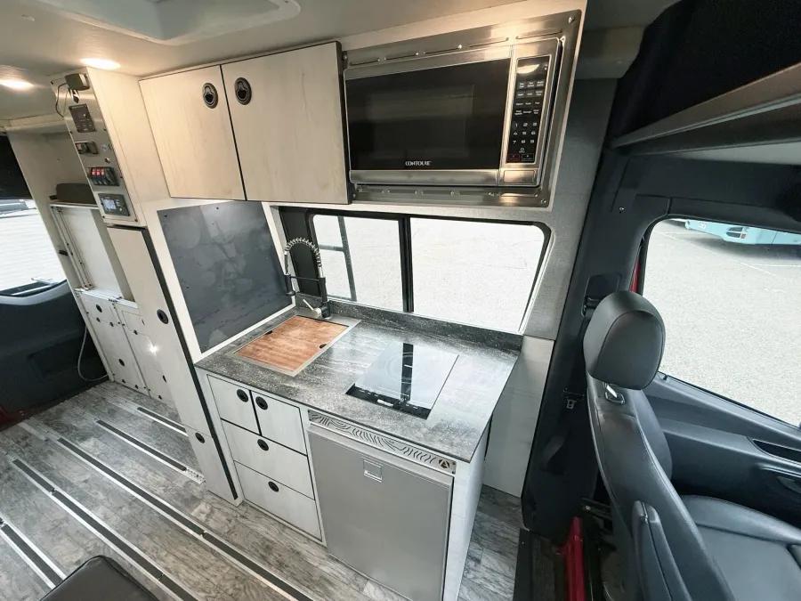 2022 Antero Adventure Van Longs Peak | Photo 7 of 19