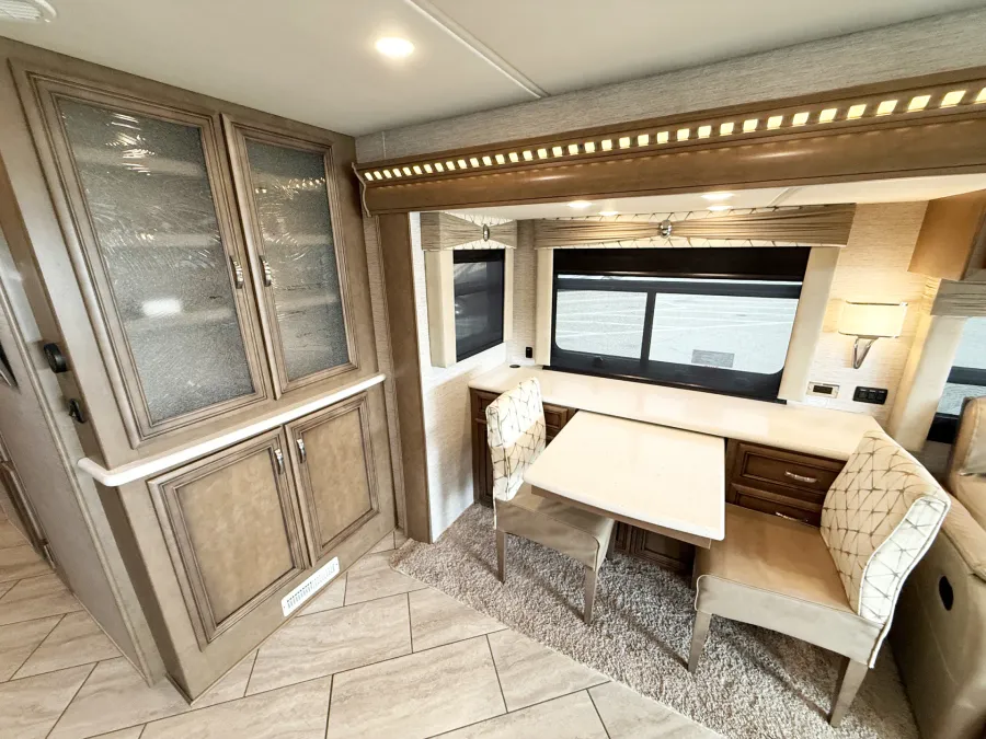 2022 Newmar Bay Star 3626 | Photo 12 of 30