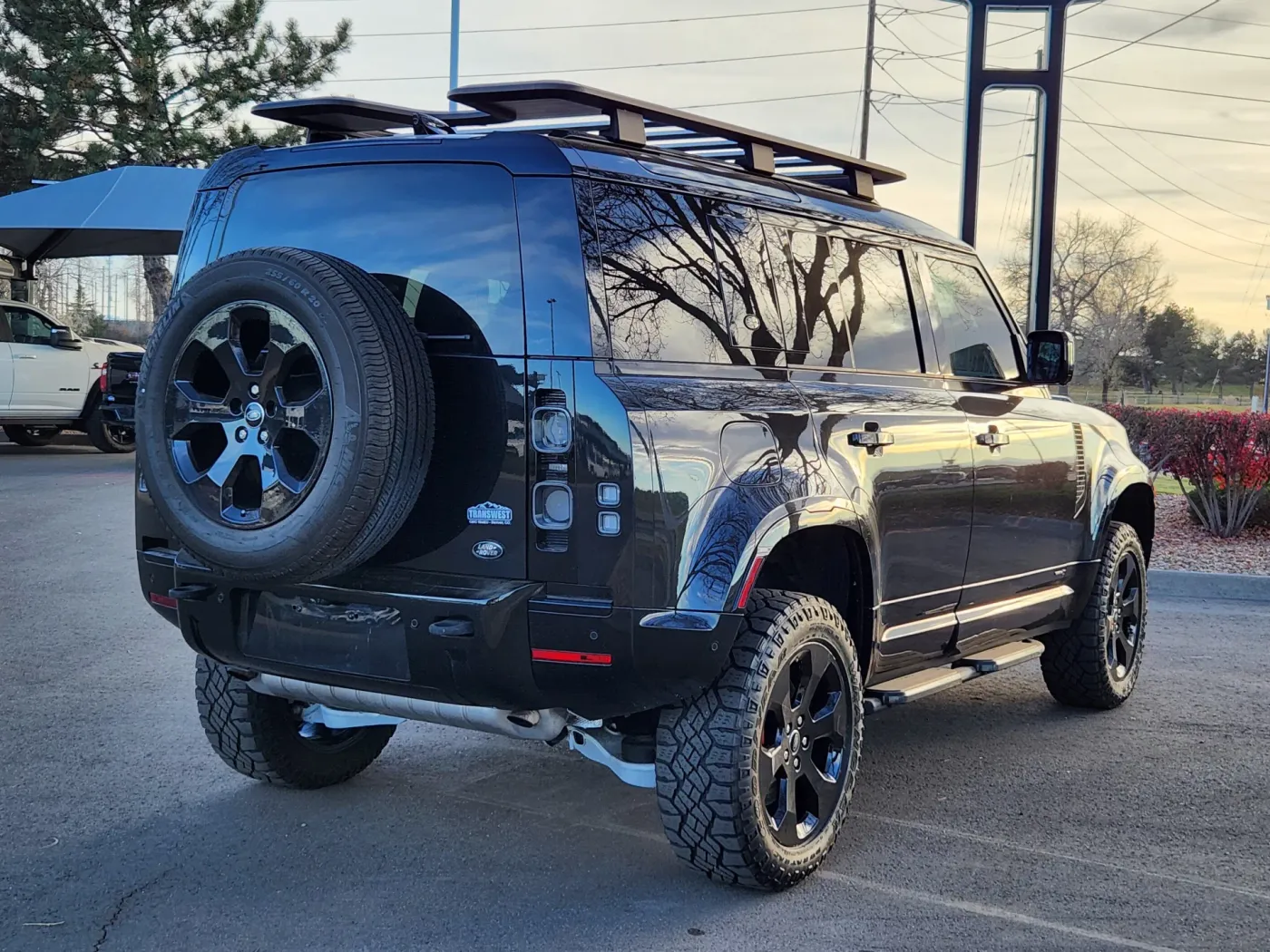 2020 Land Rover Defender X | Photo 2 of 28