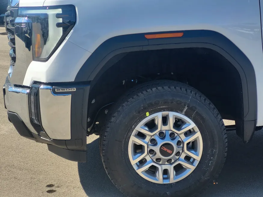 2026 GMC Sierra 2500HD Pro | Photo 8 of 26