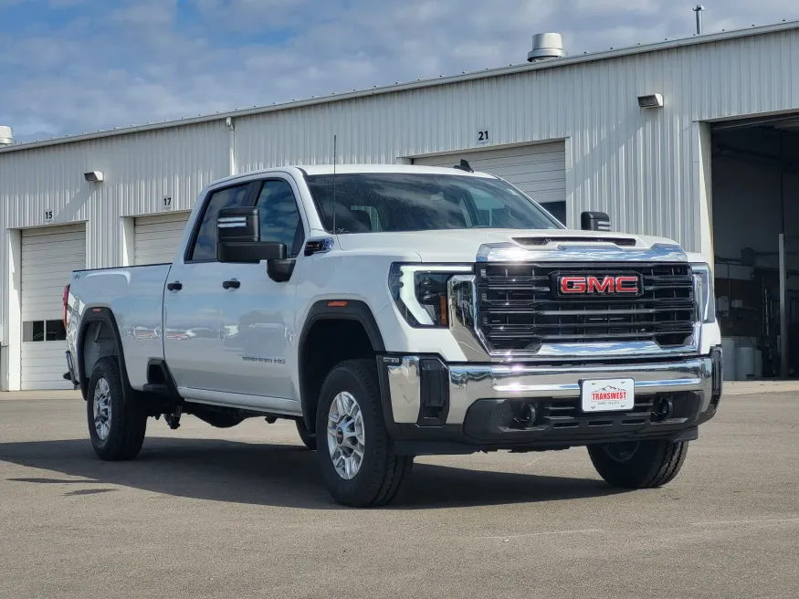 2026 GMC Sierra 2500HD Pro | Photo 2 of 24