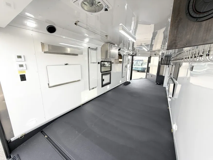 2026 Logan Coach Horse Power | Photo 7 of 20