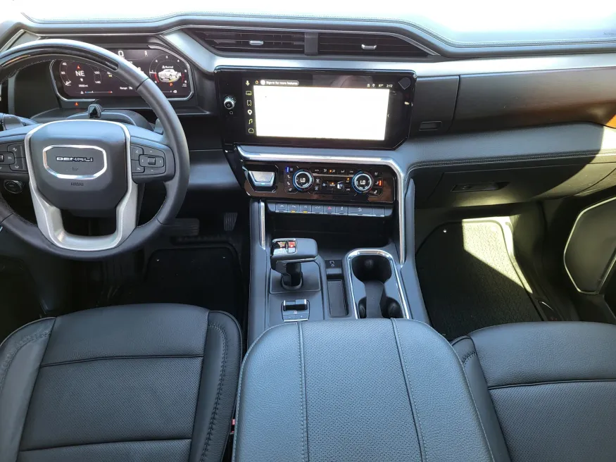 2026 GMC Sierra 1500 Denali | Photo 22 of 26