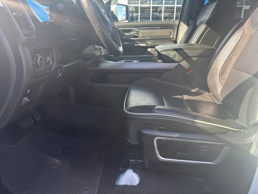 2024 RAM 1500 Laramie | Photo 13 of 19