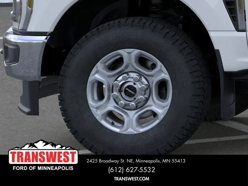 2026 Ford Super Duty F-350 XLT | Photo 18 of 22