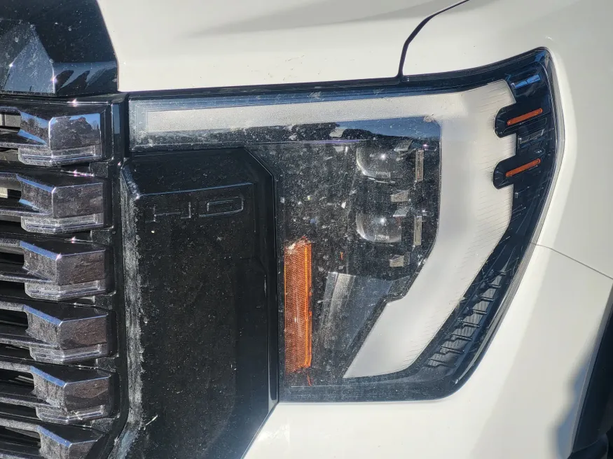 2025 GMC Sierra 3500HD Denali Ultimate | Photo 5 of 5