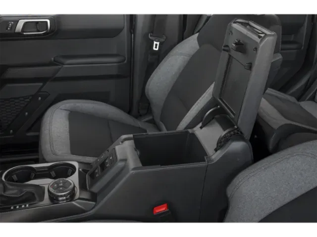 2026 Ford Bronco | Photo 11 of 13