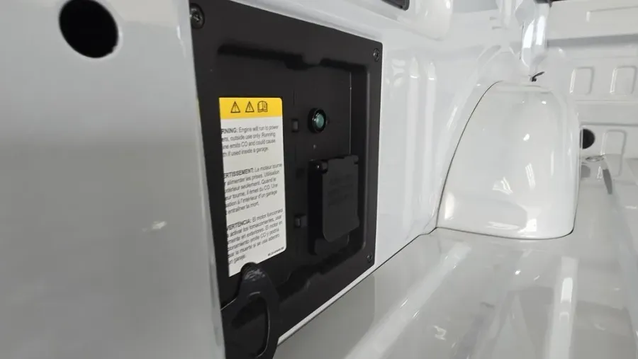 2025 Ford F-150 | Photo 9 of 26