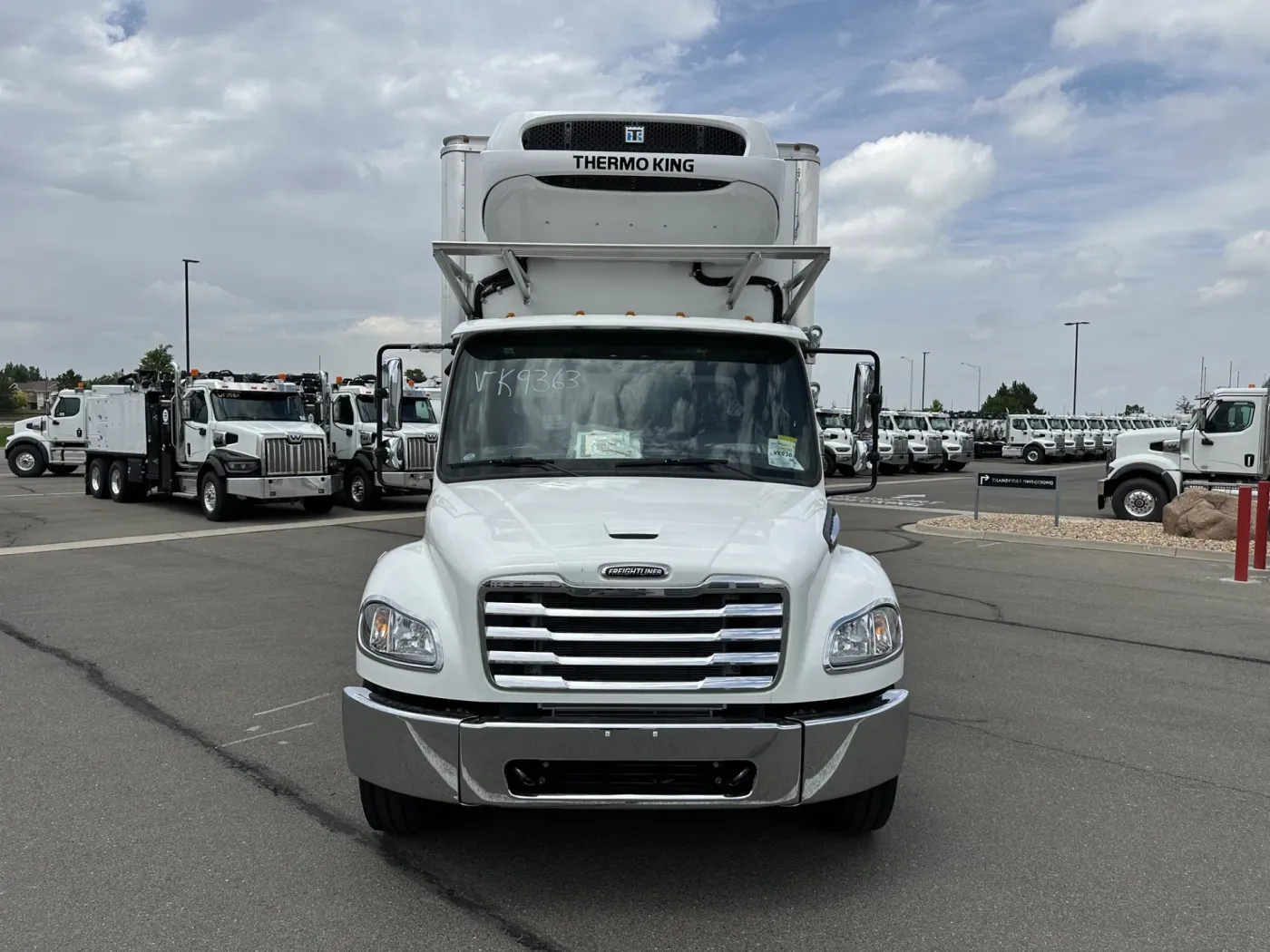 2025 Freightliner M2 106 | Photo 2 of 18