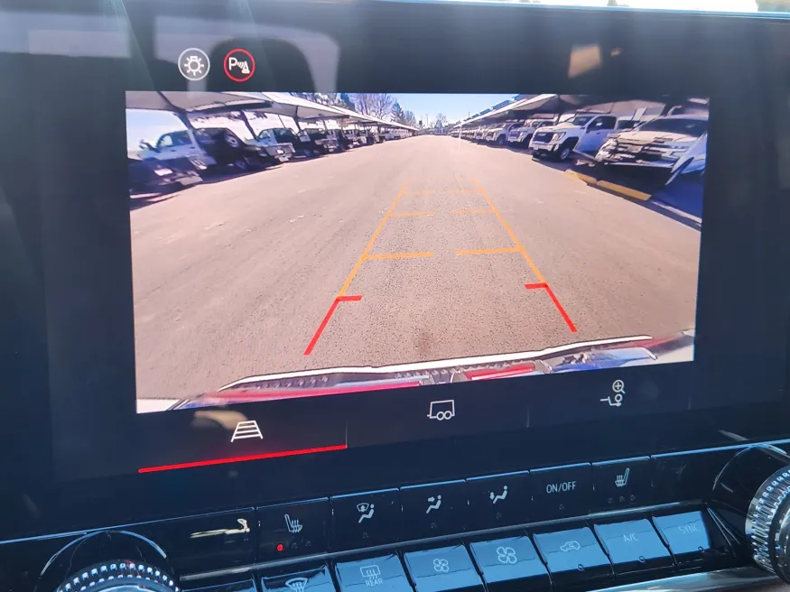 2026 GMC Canyon 4WD AT4 | Photo 12 of 23