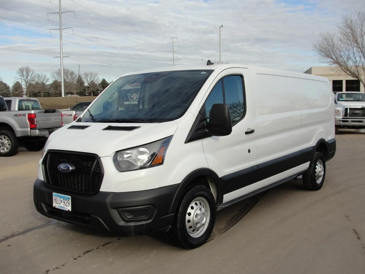 2022 Ford Transit | Photo 1 of 12