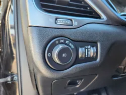 2019 Jeep Cherokee Latitude Plus | Thumbnail Photo 6 of 29