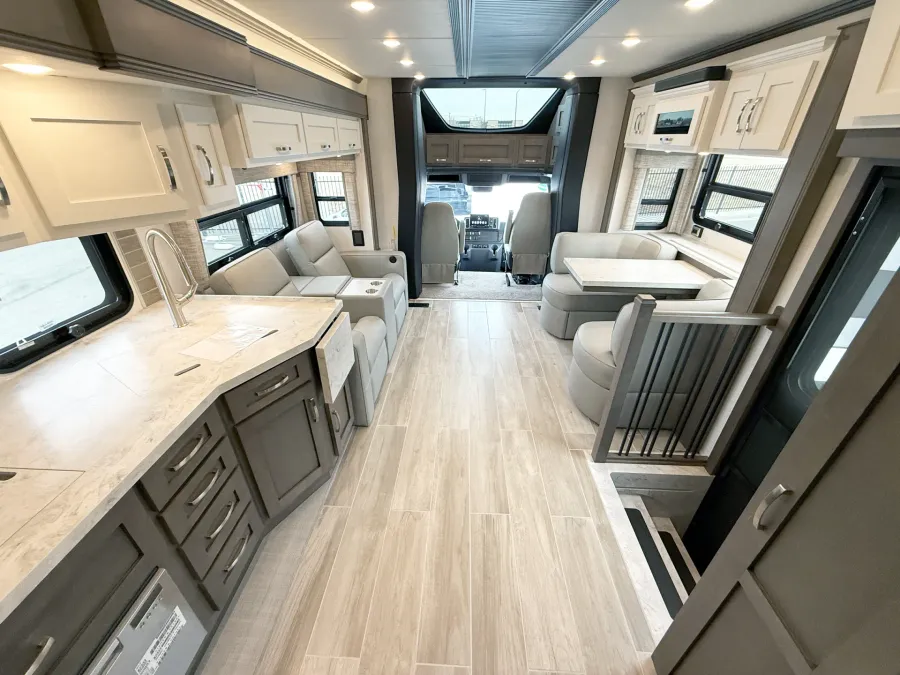 2026 Newmar Super Star 4159 | Photo 5 of 27