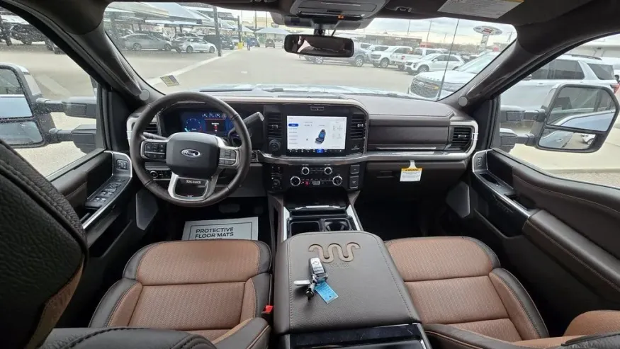 2026 Ford Super Duty F-250 | Photo 39 of 43