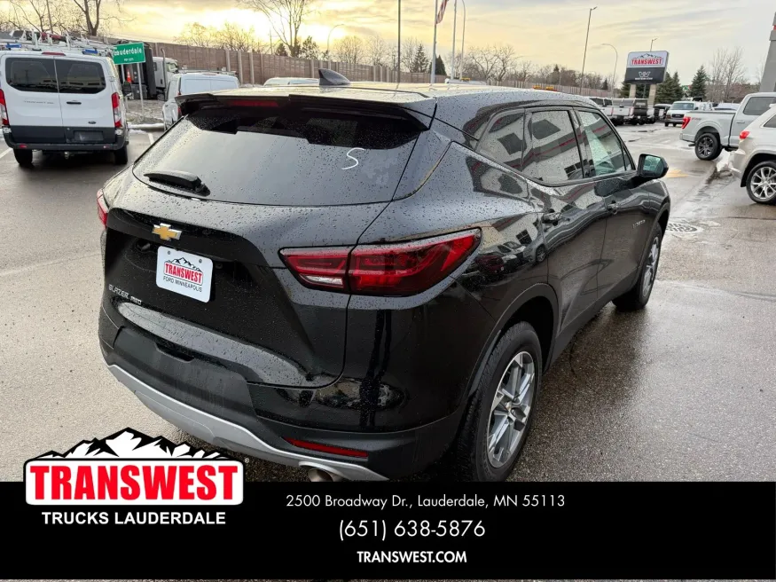 2023 Chevrolet Blazer LT | Photo 13 of 20