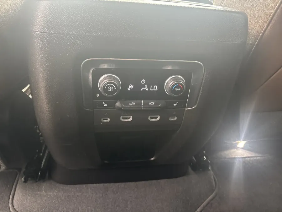 2023 Chevrolet Tahoe High Country | Photo 14 of 26