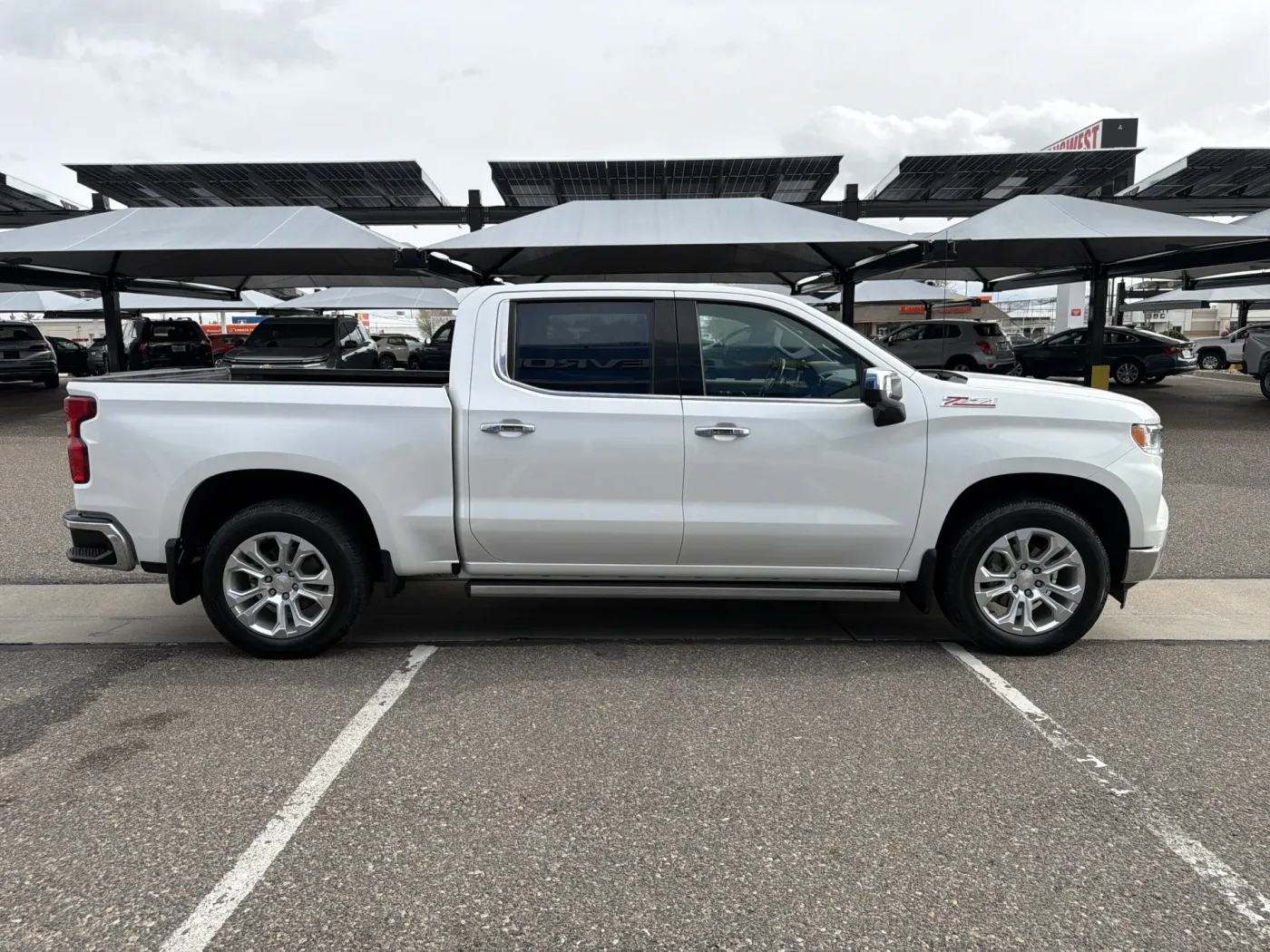 2024 Chevrolet Silverado 1500 LTZ | Photo 5 of 20