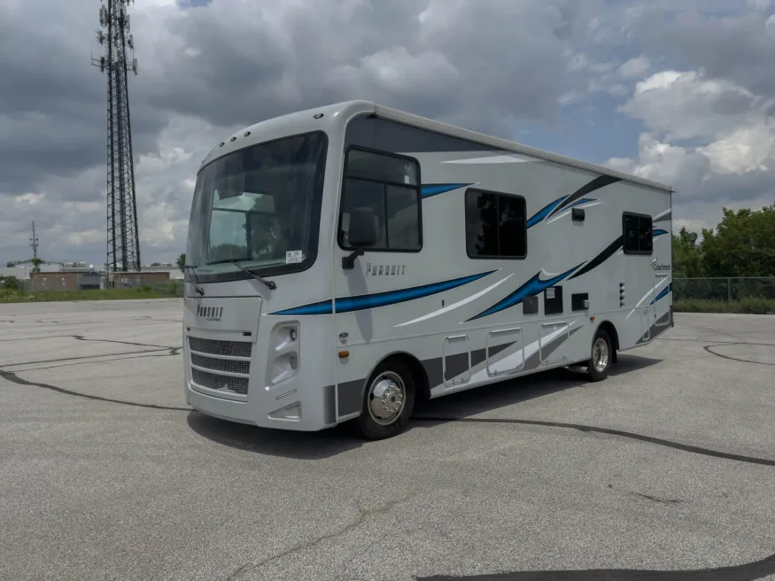 2021 Coachmen Pursuit 27XPS | Photo 6 of 17