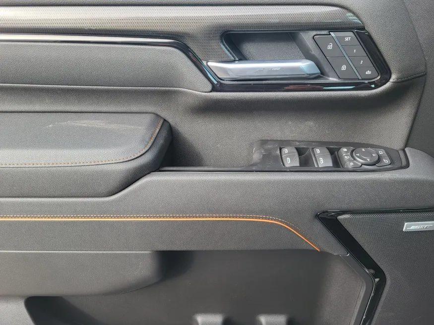 2026 GMC Sierra 3500HD AT4 | Photo 19 of 26