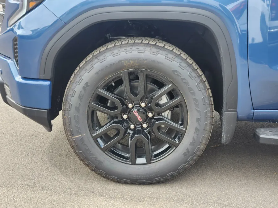 2026 GMC Sierra 1500 Elevation | Photo 21 of 30