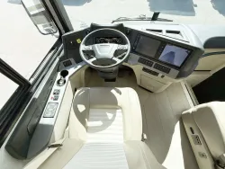 2022 Newmar New Aire 3543 | Thumbnail Photo 7 of 31