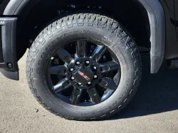 2026 GMC Sierra 2500HD AT4 | Thumbnail Photo 5 of 20