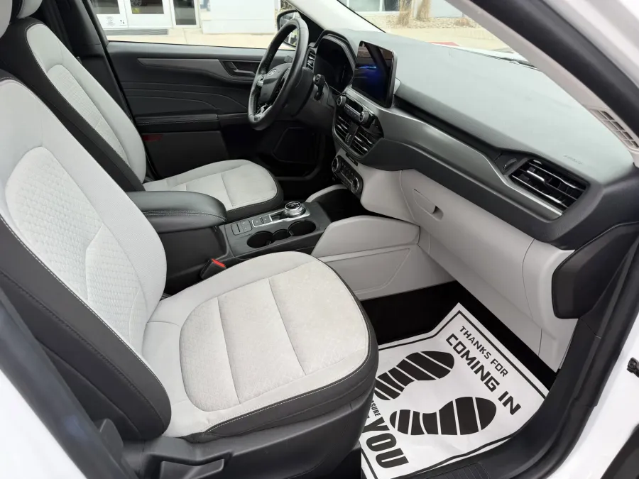 2024 Ford Escape Active | Photo 11 of 16