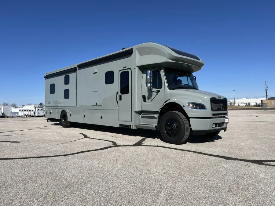 2026 Renegade Verona 40VBH | Photo 7 of 28