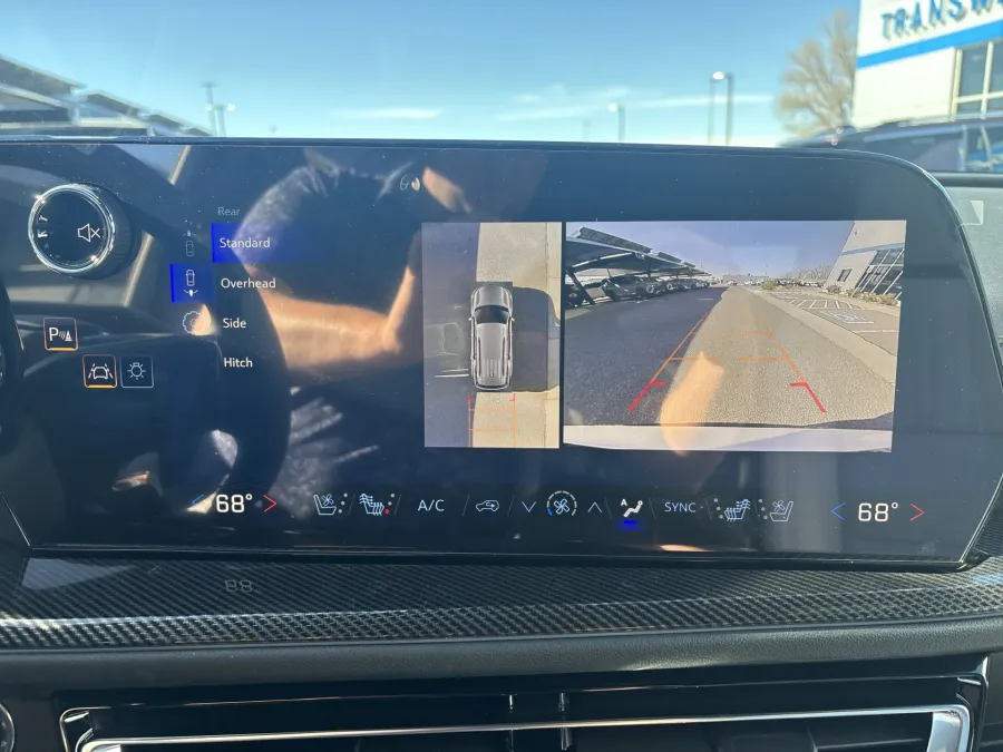 2026 Chevrolet Traverse AWD High Country | Photo 18 of 24