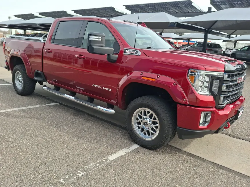 2022 GMC Sierra 2500HD AT4 | Photo 6 of 20