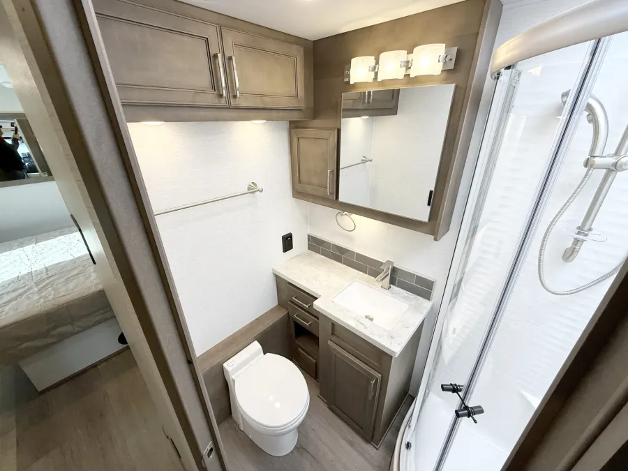 2026 Renegade Verona 40VBH | Photo 14 of 30