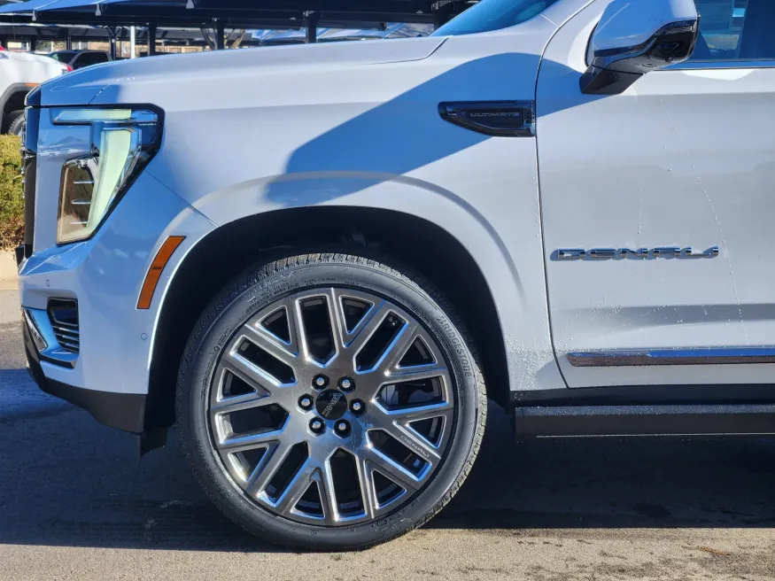 2026 GMC Yukon Denali Ultimate | Photo 4 of 23