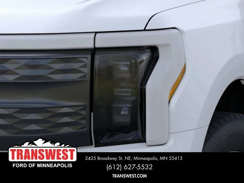 2025 Ford F-150 Lightning Lariat | Photo 17 of 22