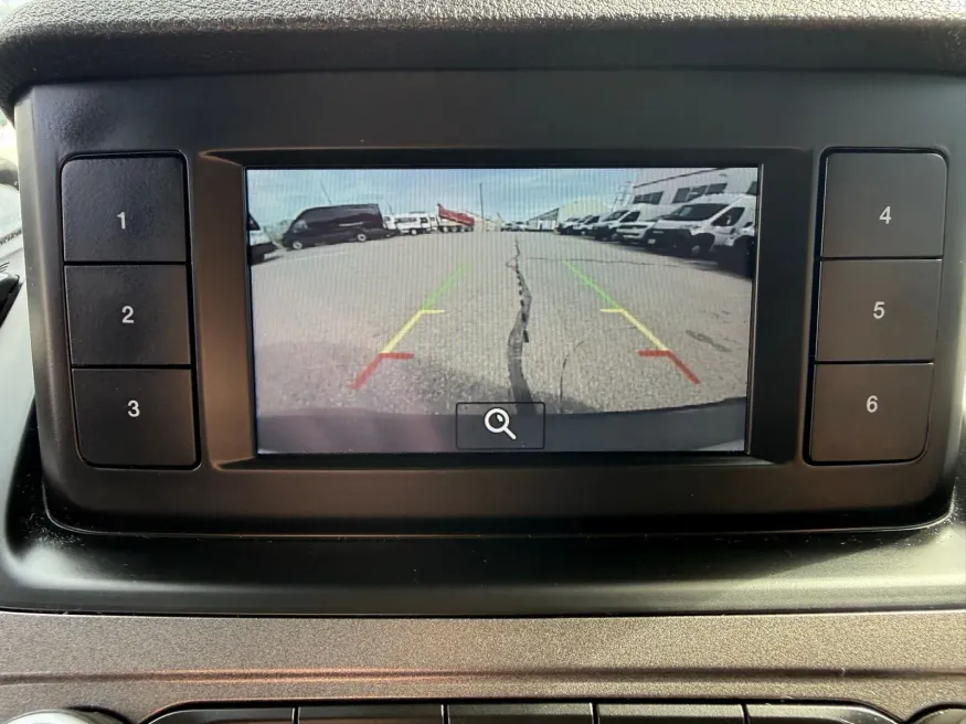 2023 Ford Transit Connect | Photo 7 of 19