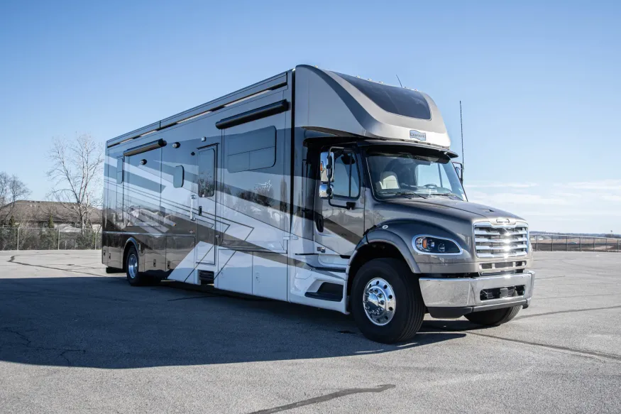 2026 Newmar Super Star 4059 | Photo 8 of 28