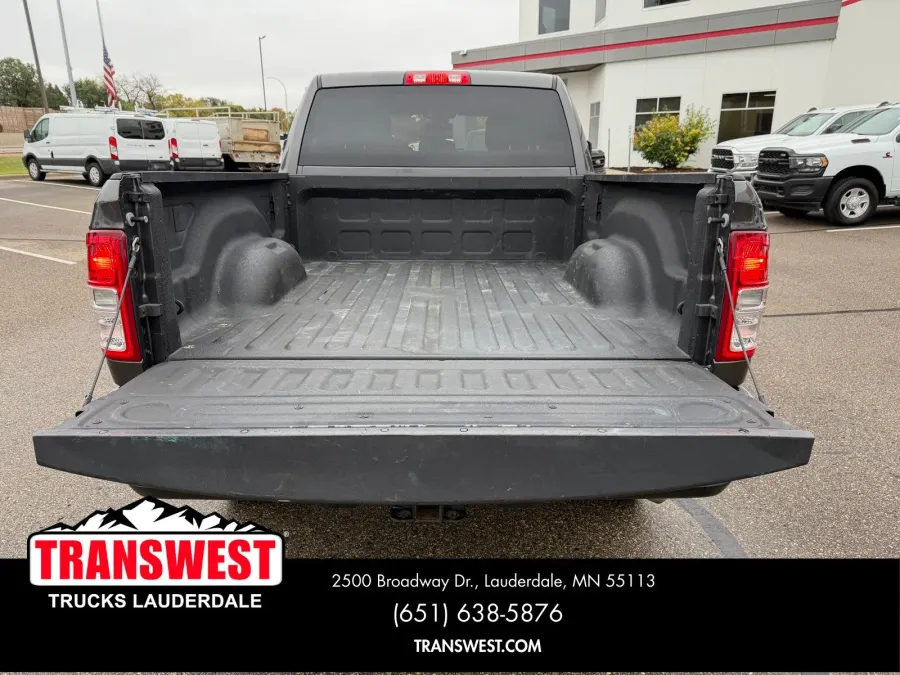 2024 RAM 2500 Big Horn | Photo 18 of 23