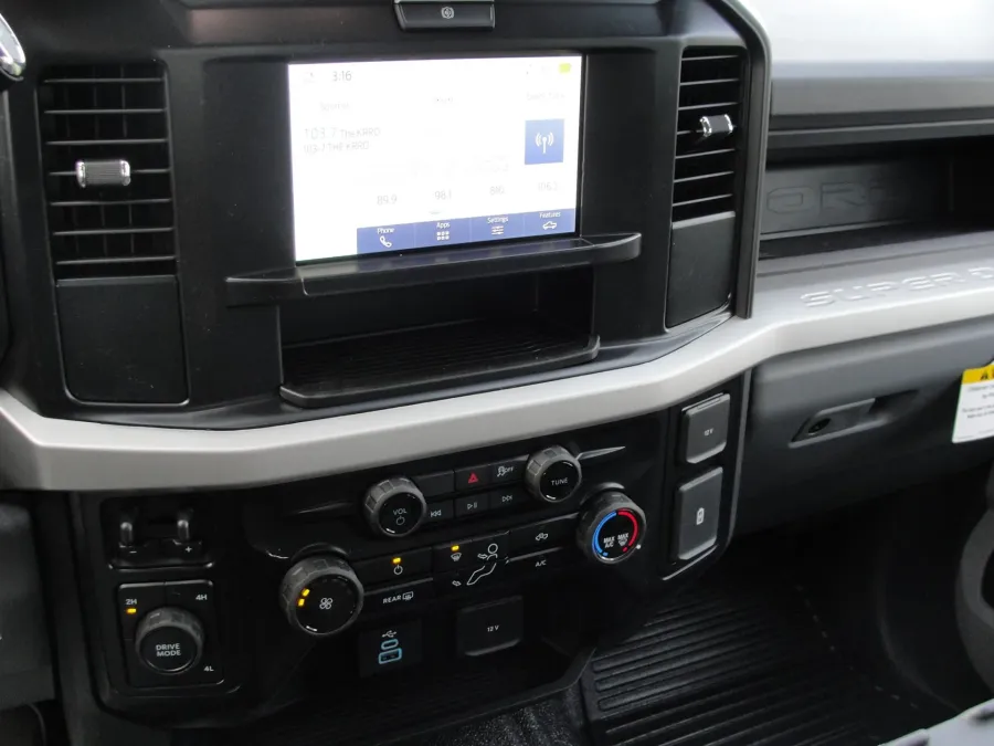 2026 Ford F550 | Photo 12 of 12