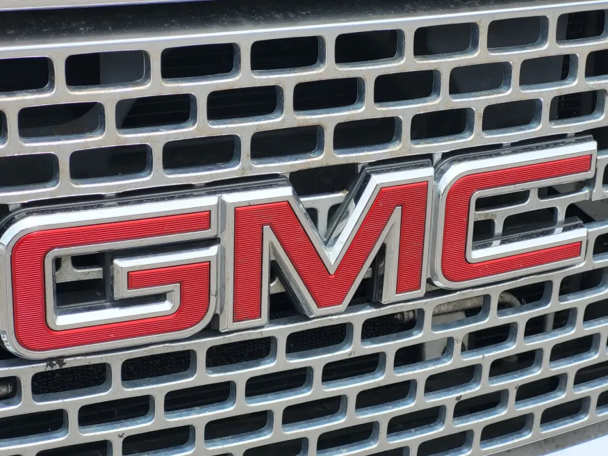 2015 GMC Sierra 2500HD Denali | Photo 10 of 24