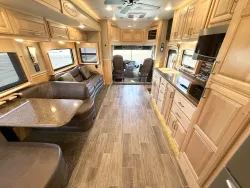 2019 Renegade Classic 3200AM | Thumbnail Photo 5 of 28