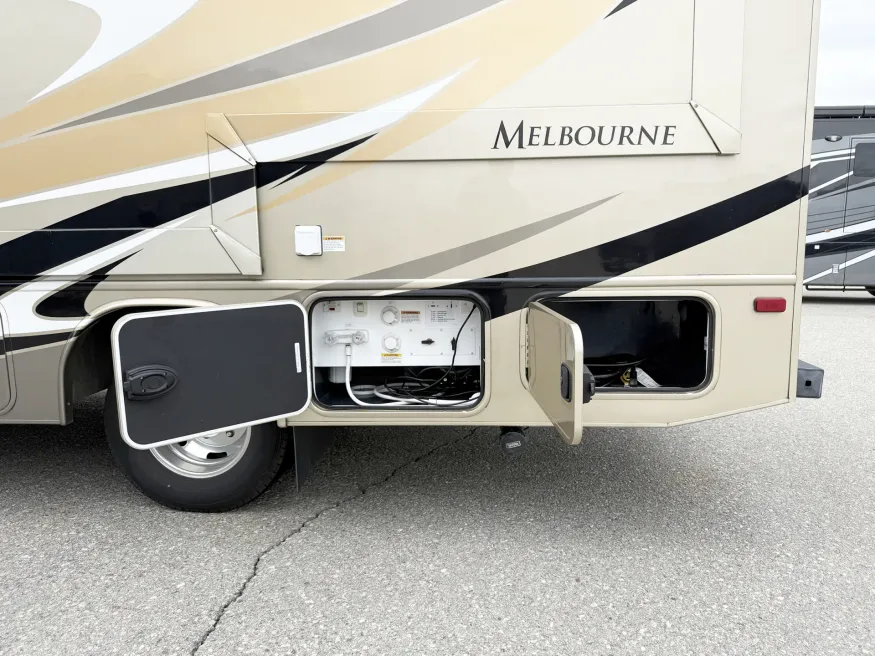 2017 Jayco Melbourne 24LP | Photo 19 of 21