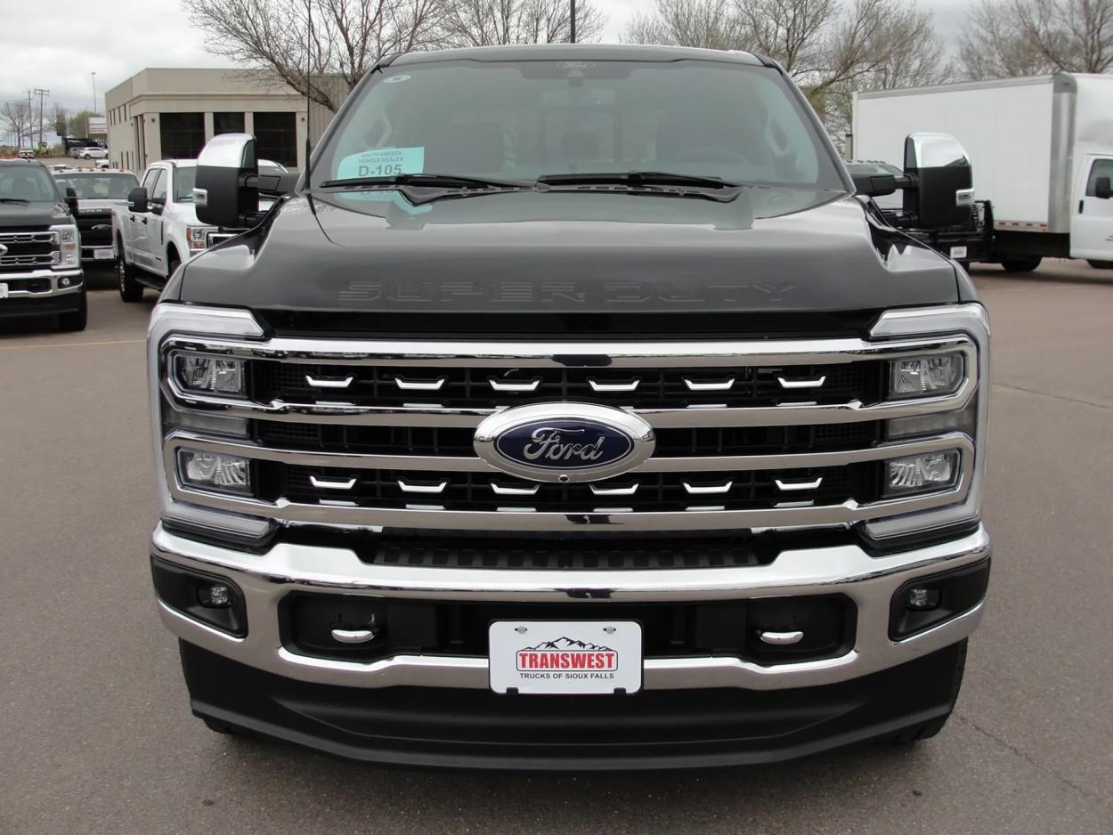 2024 Ford F-250 | Photo 16 of 53