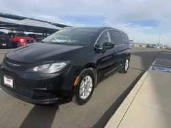 2023 Chrysler Voyager LX | Thumbnail Photo 3 of 20