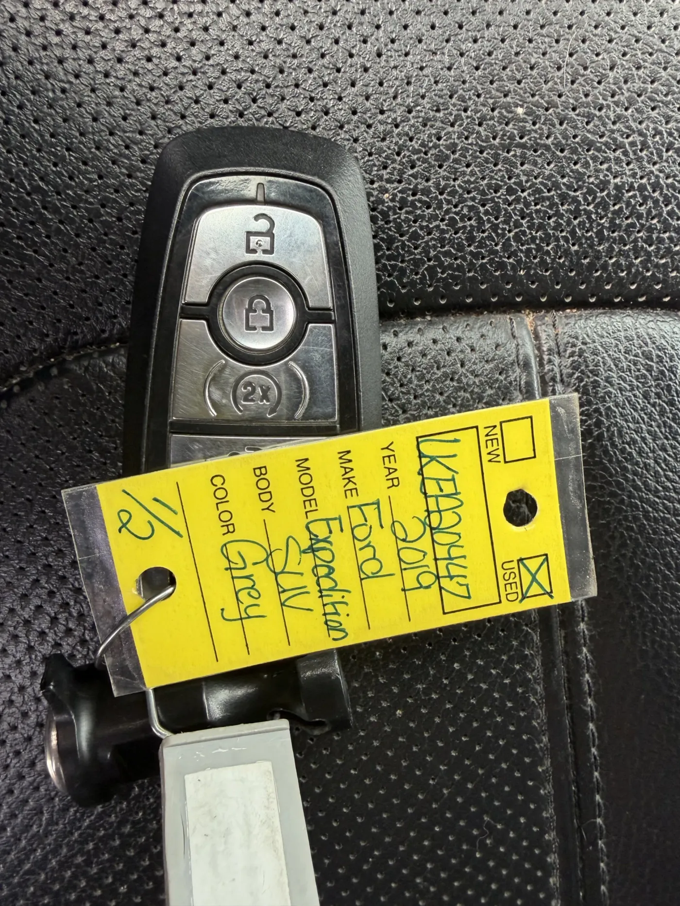 2019 Ford Expedition Limited | Photo 3 of 24