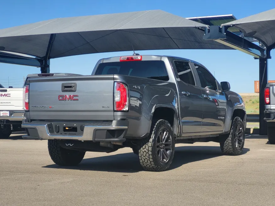 2019 GMC Canyon 4WD SLE | Photo 6 of 24