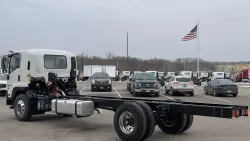 2025 Isuzu FVR | Thumbnail Photo 3 of 17